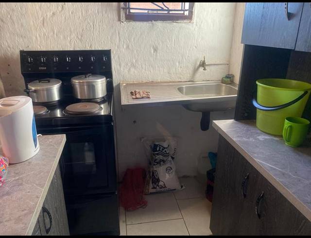 2 BEDROOM HOUSE FOR SALE IN EZIBELENI